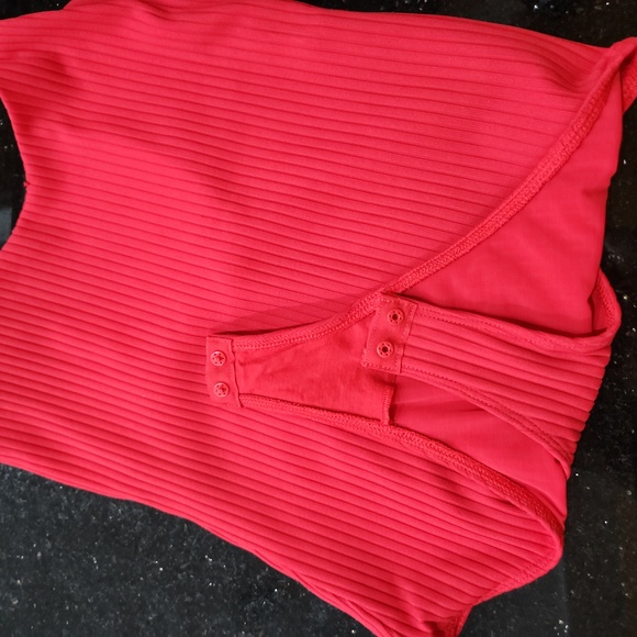 Victoria secret Bright Red body suite xs never worn - Picture 4 of 4